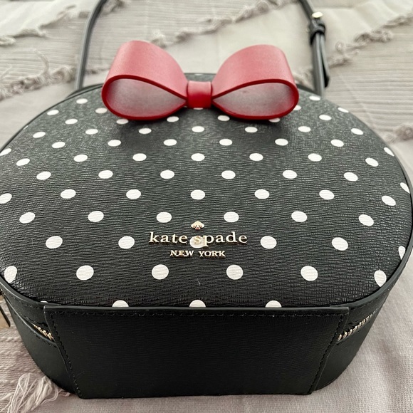 BNWOT! Kate Spade Minnie Mouse Crossbody Bag With Detachable Strap - Picture 3 of 15